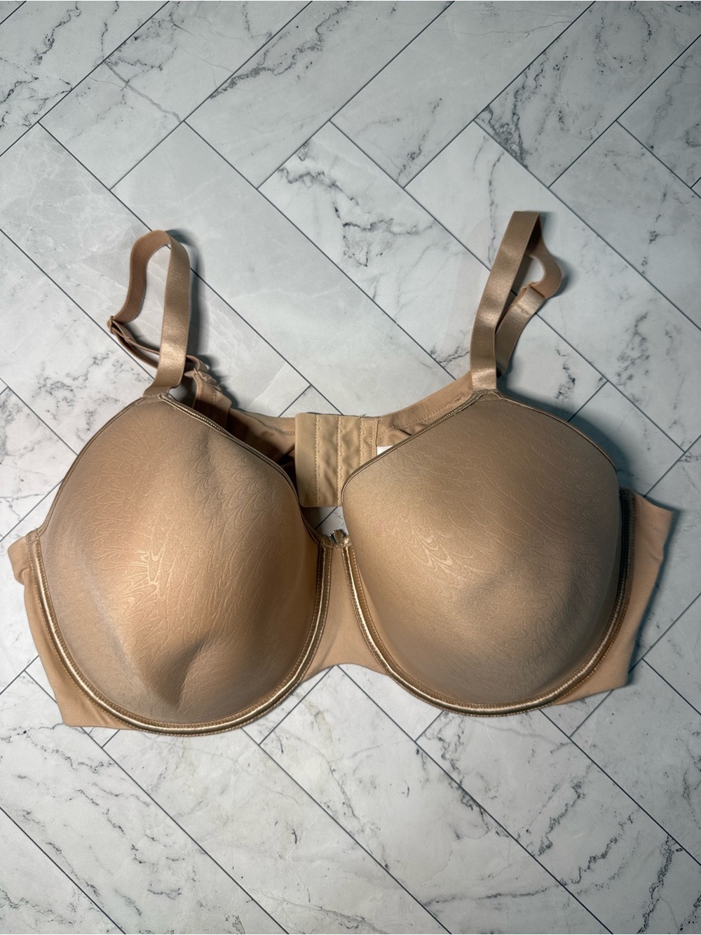 Breezies Featherlite Breathable Underwire T-Shirt Bra 46C